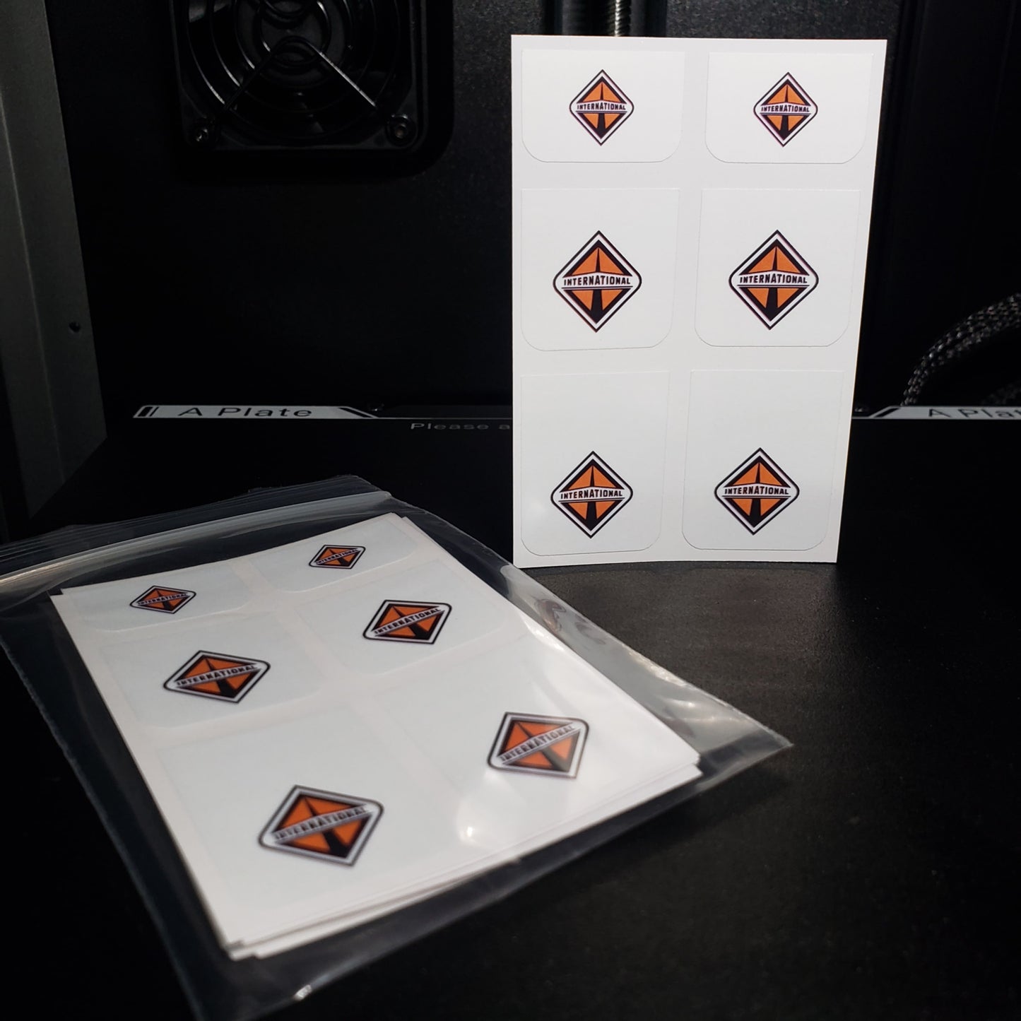 1/25 International Logo on White MudFlap