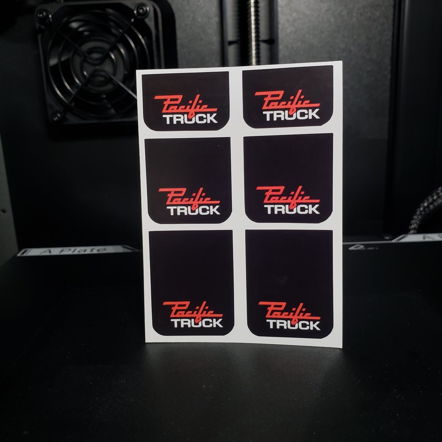 1/25 Pacific Truck on Black MudFlap