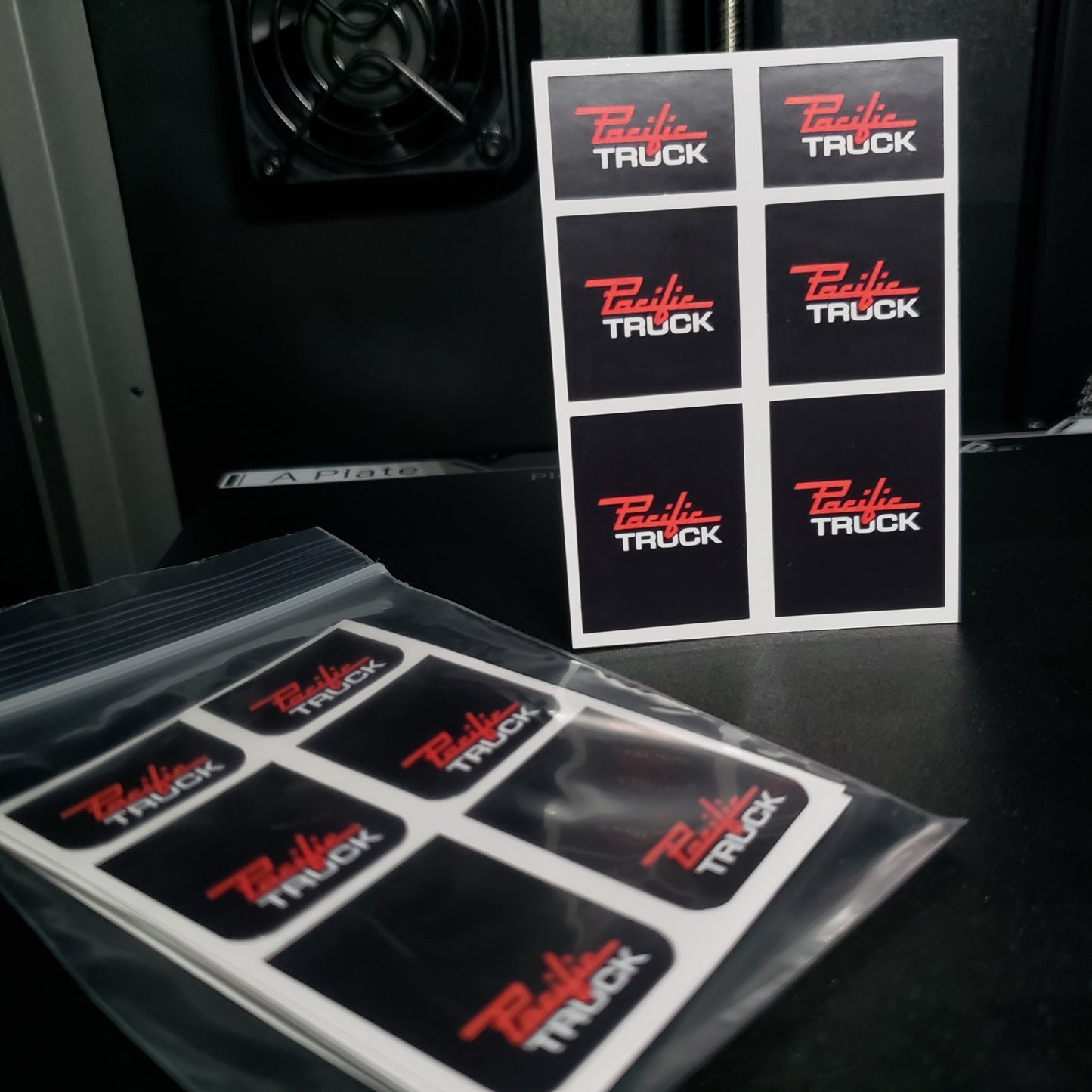1/25 Pacific Truck on Black MudFlap
