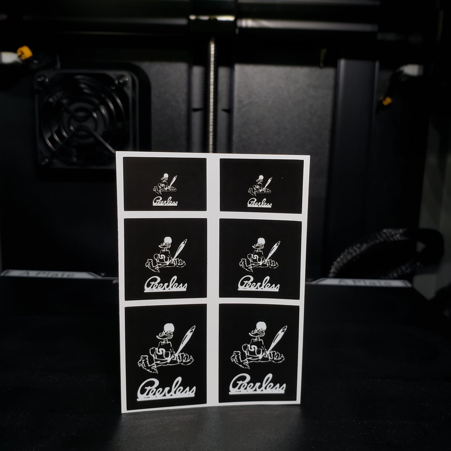 1/25 Peerless White on Black MudFlap