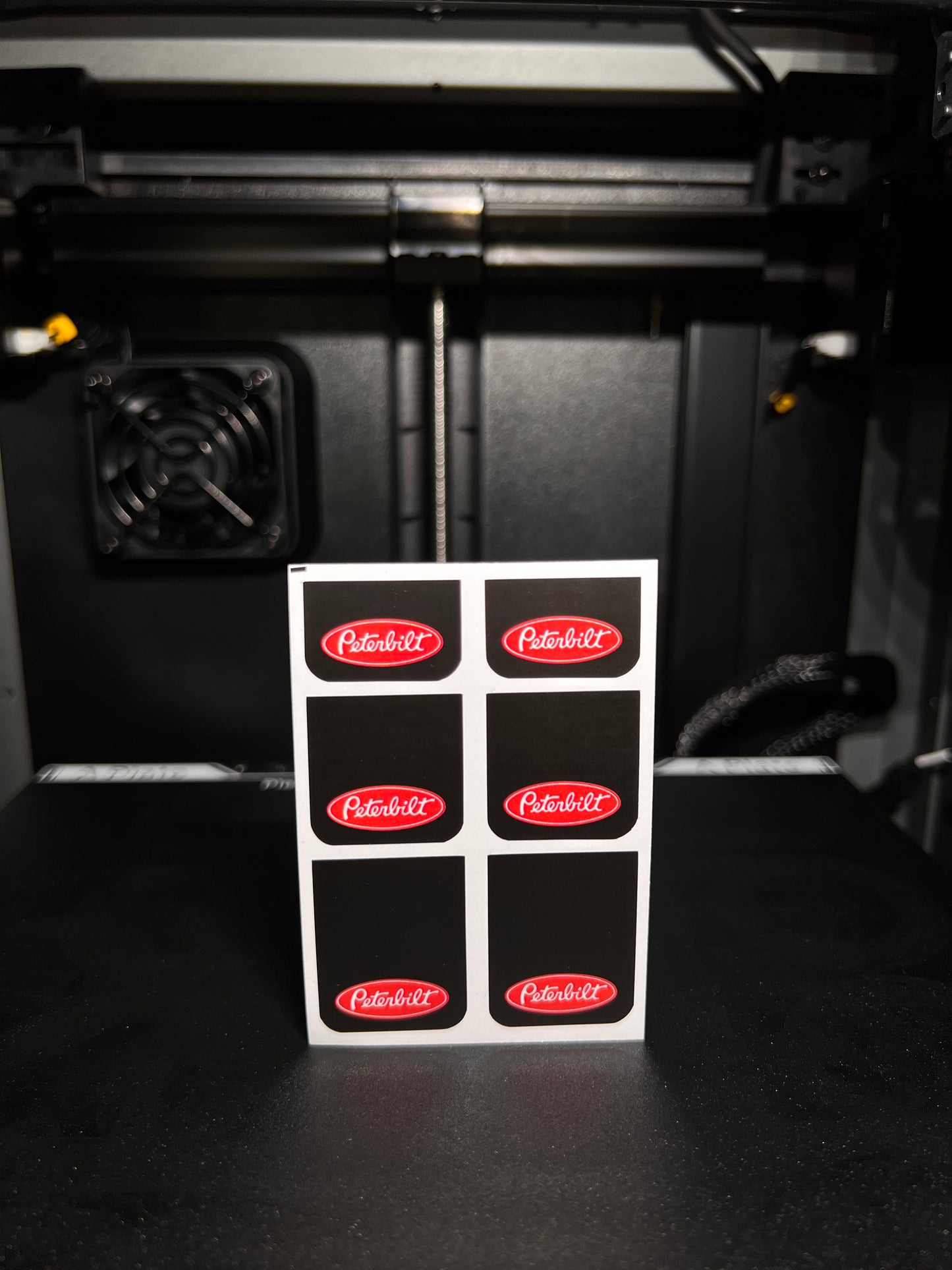 1/25 Peterbilt Red on Black MudFlap