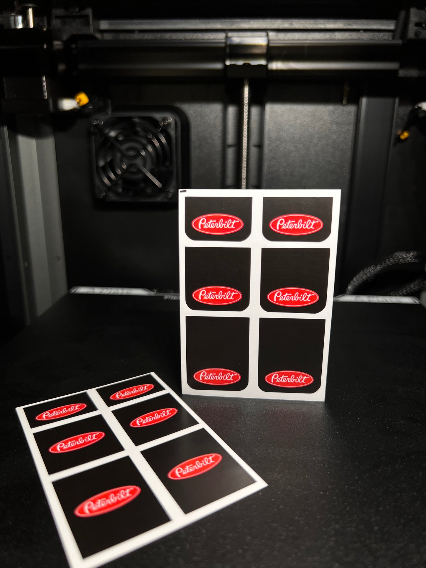 1/25 Peterbilt Red on Black MudFlap