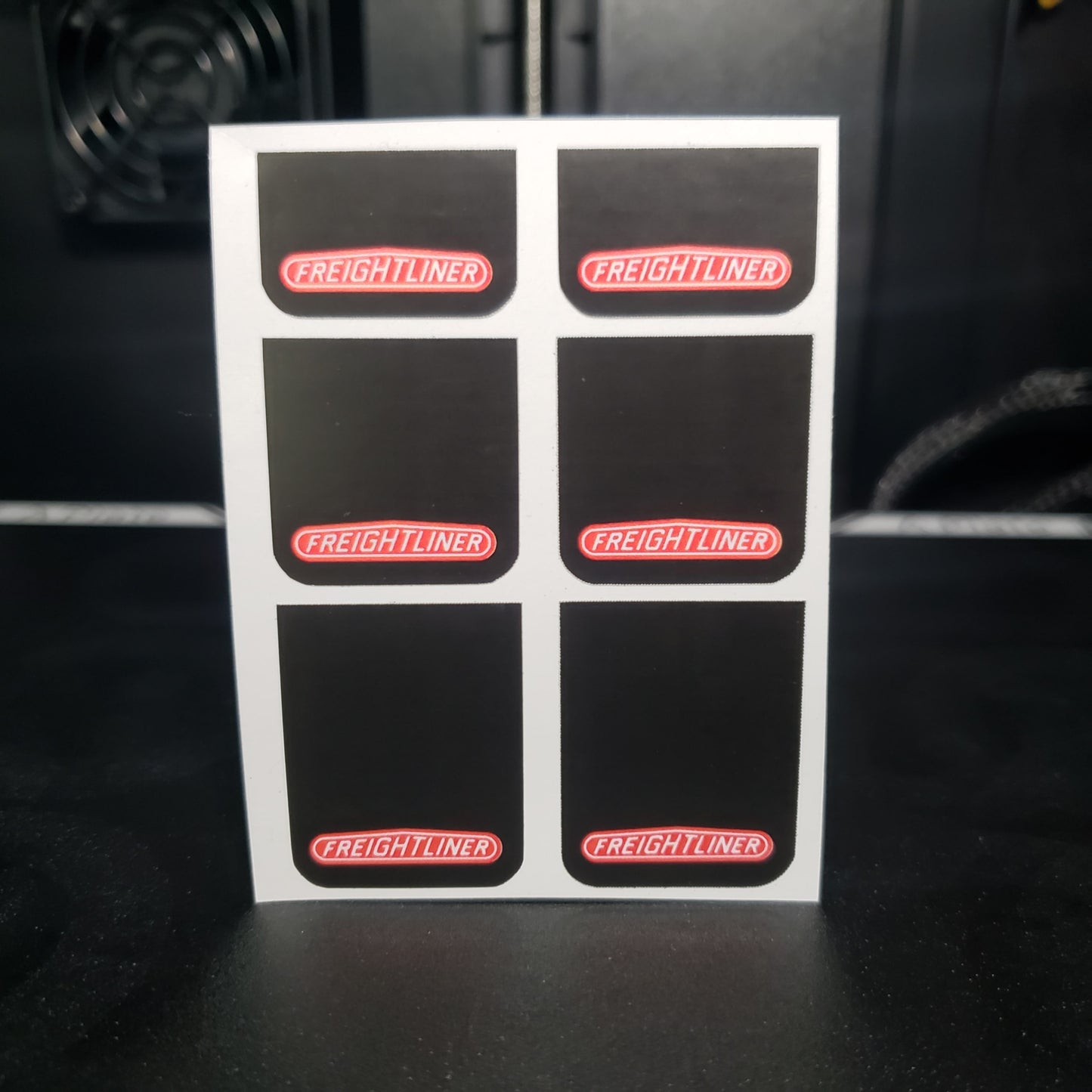 1/25 Freightliner Red on Black MudFlap