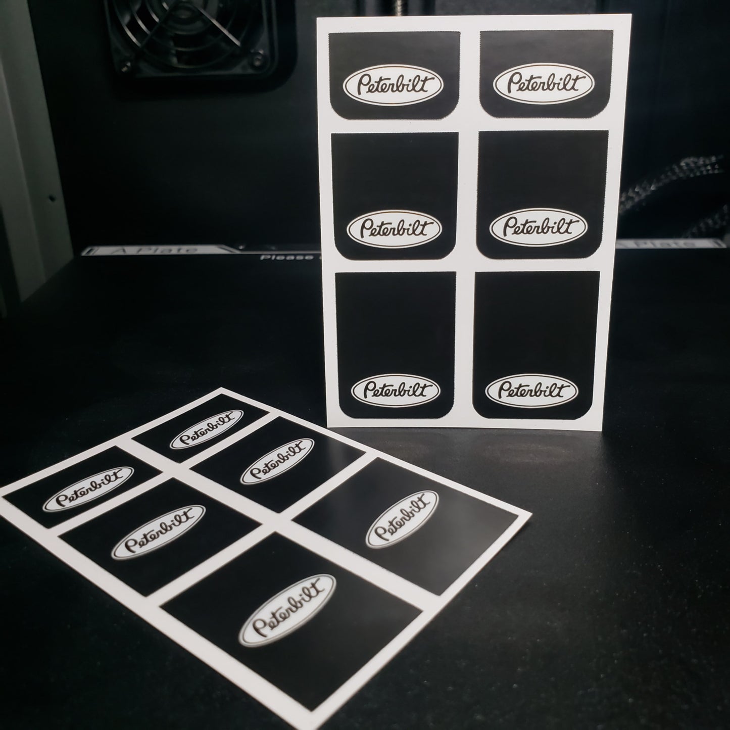 1/25 Peterbilt White on Black MudFlap