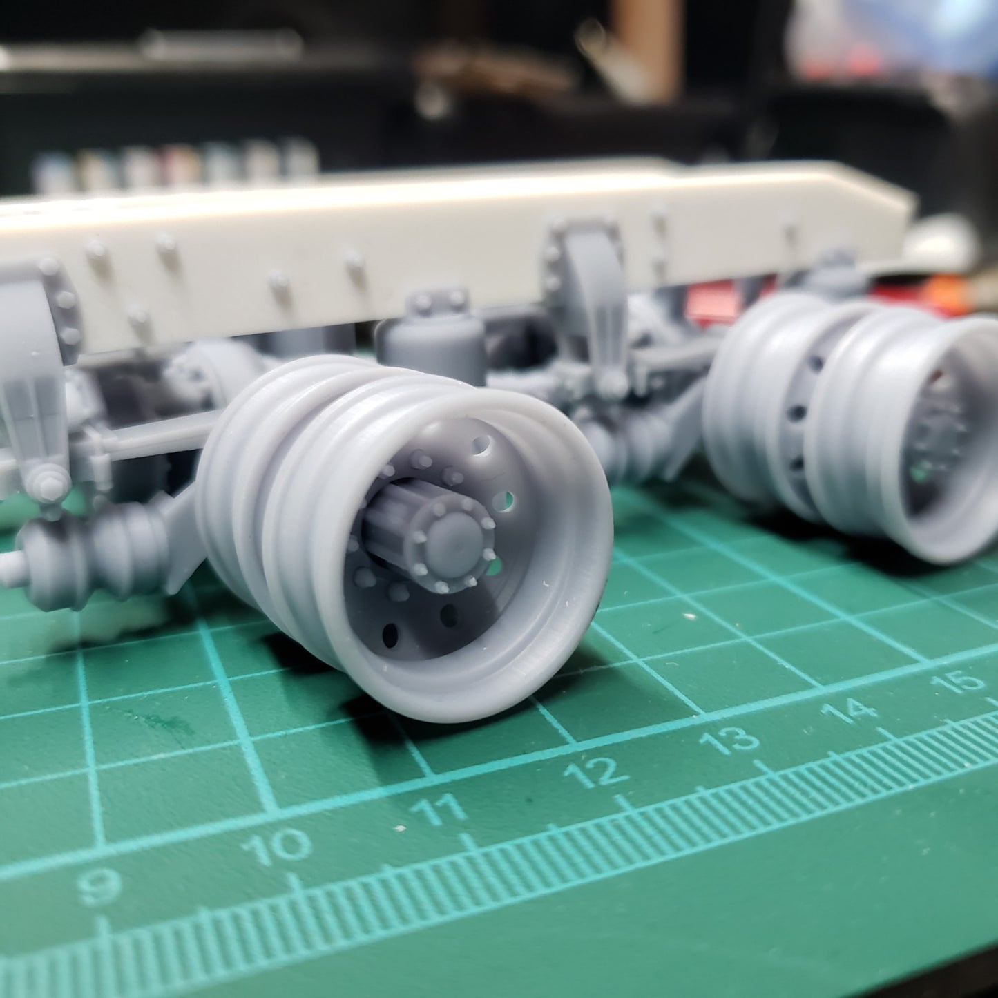 Peterbilt 359 Chassis (70+ pcs)